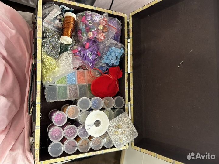 Коробка бисера