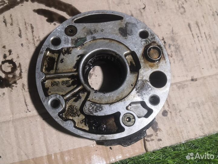 Насос масляный Volvo s40 1 B4164S