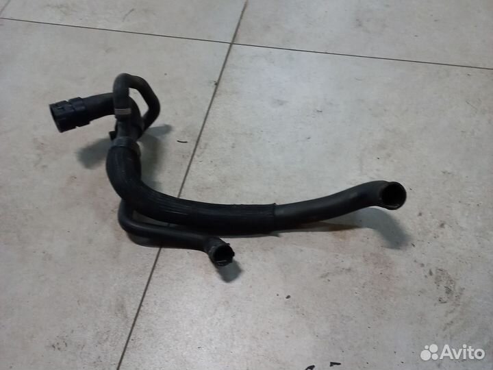 Шланг охлаждения двигателя Volvo XC60, XC70 2.4d