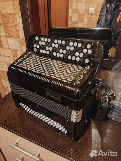 Баян юпитер 2д, готововыборный,две штуки