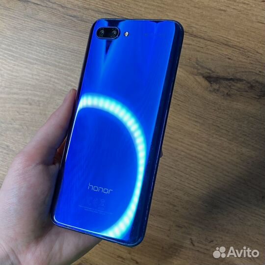 HONOR 10, 4/64 ГБ