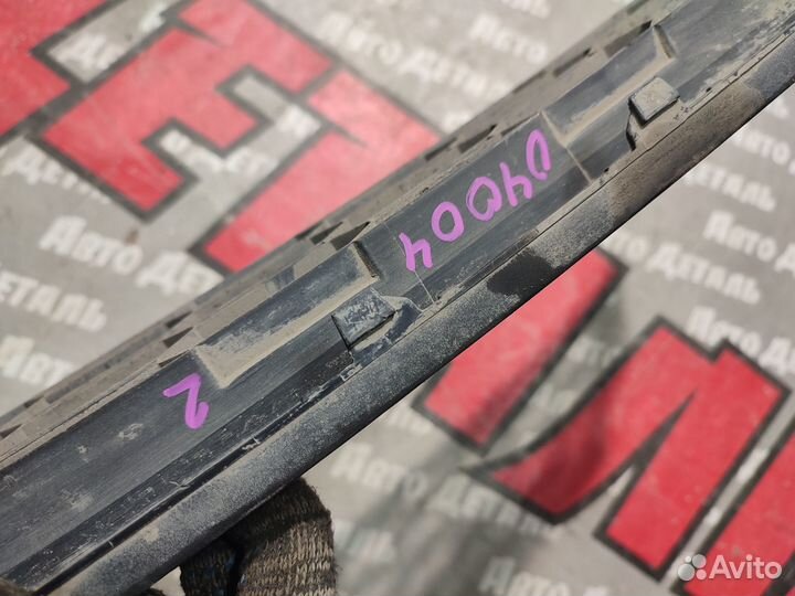 Решетка переднего бампера Skoda Rapid 2 2019