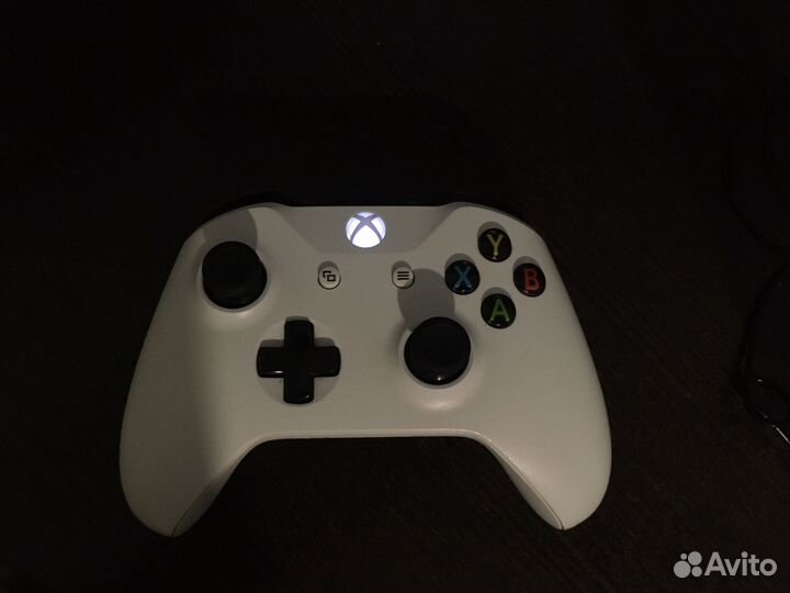 Xbox One s 1tb с играми