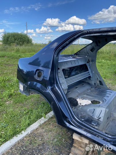 Крыло заднее правое Renault Logan 1