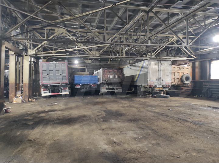 Гараж, > 30 м²