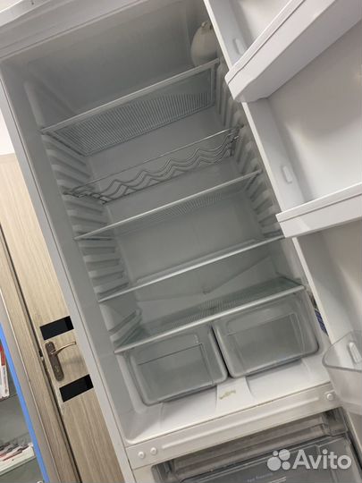 Холодильник indesit sb 200
