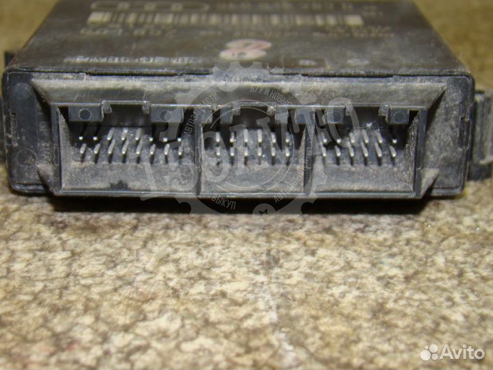 Блок управления парктроником Audi A4 (B7) 2004-20