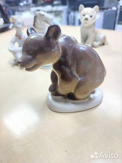 Фарфоровые статуэтки лфз/хфз