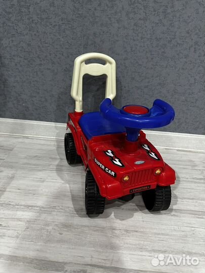 Машинка-каталка