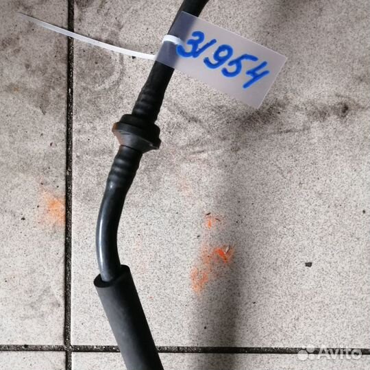 Трубка вентиляции картерных газов Ford Focus 2