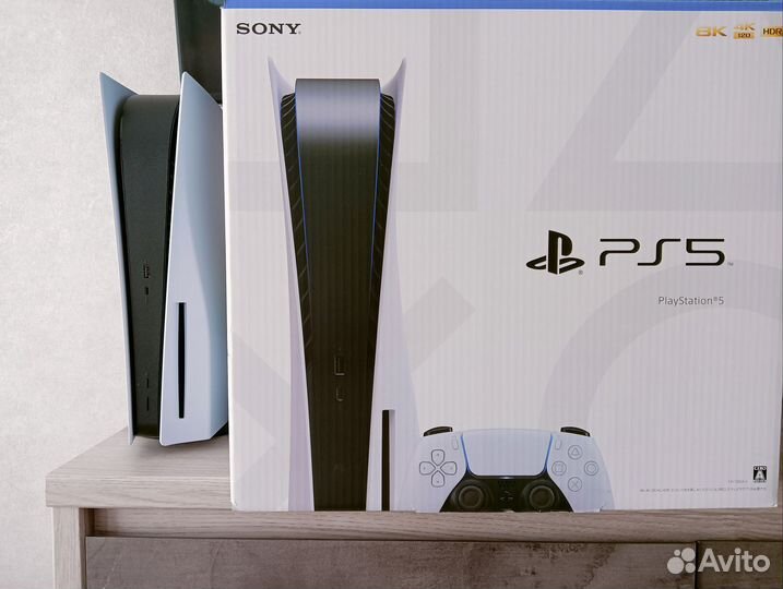 Sony Playstation 5 с подпиской Deluxe и EA Play