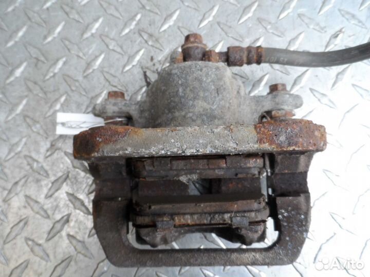 Суппорт задний правый Honda Ridgeline 1