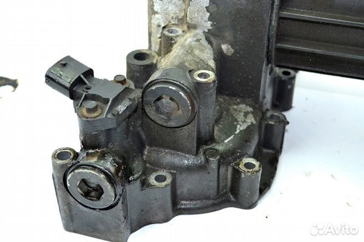 Кронштейн масляного фильтра iveco Stralis (01.02)