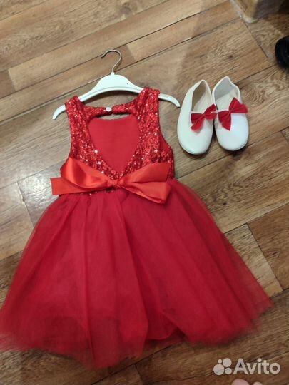 Нарядное платье для девочки