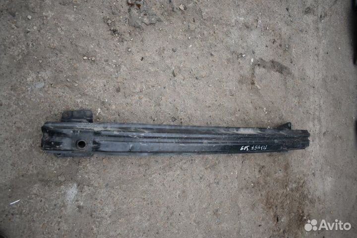 Усилитель бампера задний Volkswagen Passat B6 2005