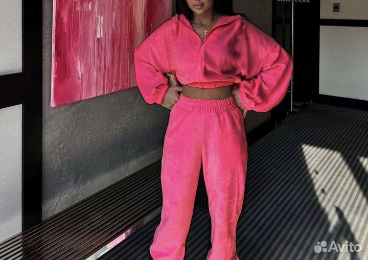 Спортивный костюм женский