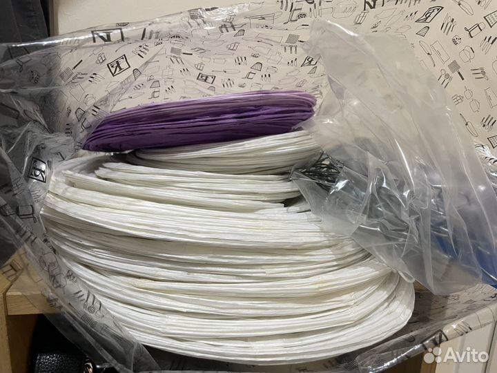 Подвесные бумажные фонарики, около 40 шт