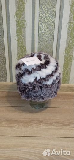 Шапка женская 52-56р коричнево-белая пушистая иск