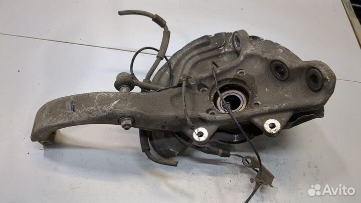 Ступица (кулак, цапфа) левая передняя BMW X5 E70