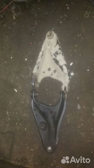 Рычаг передний Рено Логан, Сандеро, Лада Ларгус