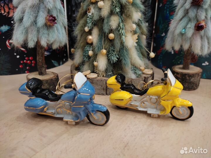 Елочная игрушка сувенир мотоцикл фарфор