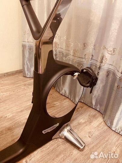 Велотренажер Technogym Recline Personal