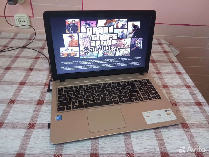 Тонкий asus для работы и не только