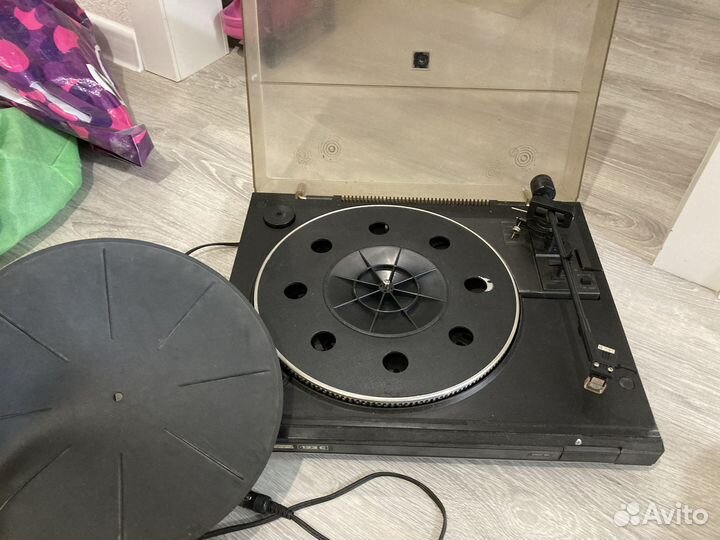 Электропроигрыватель 