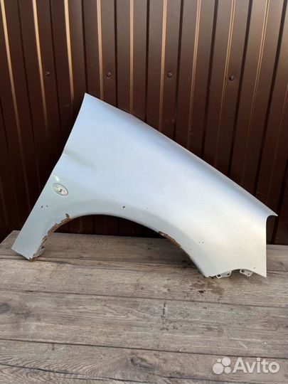 Крыло переднее правое Citroen Berlingo компактвэн