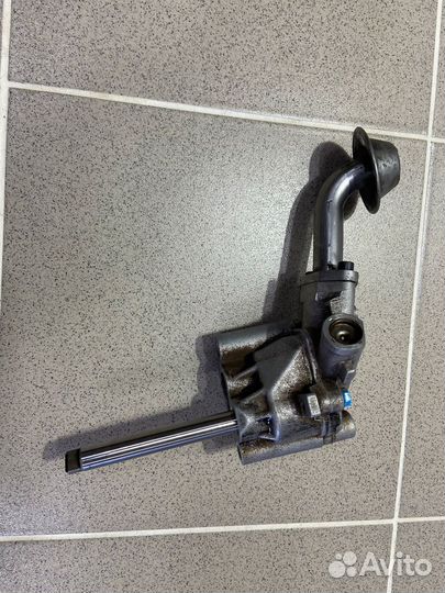 Масляный насос Volkswagen Golf 3