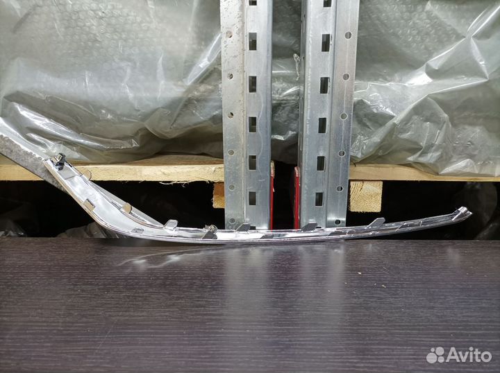 Накладка переднего бампера Hyundai Sonata LF