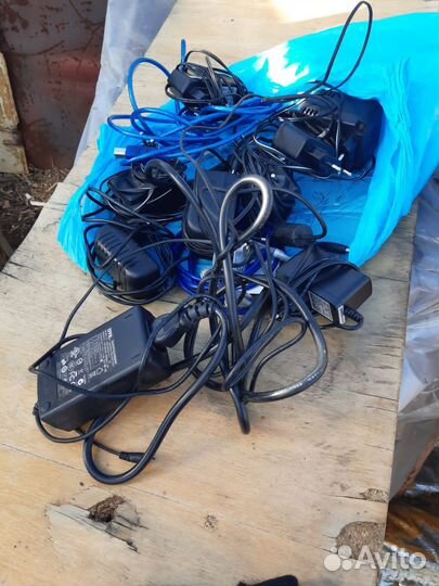 Зарядное устройство для телефонов и компьютеров