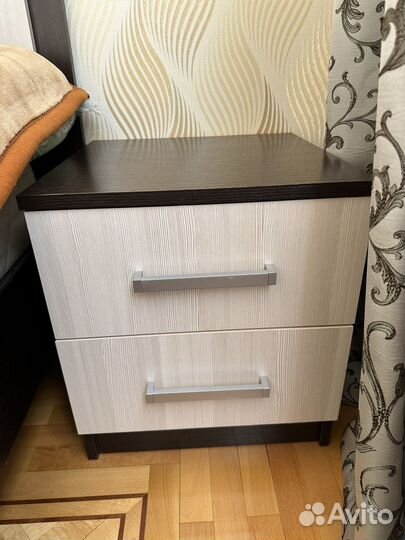 Спальный гарнитур