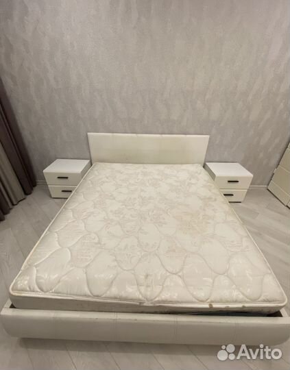 Кровать с матрасом бу