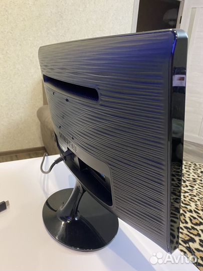 Монитор Samsung SyncMaster B2030 20