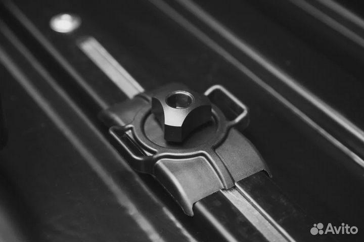 Автобокс багажник Lux для Kia Sportage