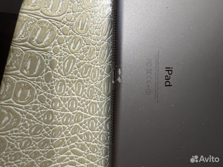 iPad Air (WiFi + Cellular) / 16GB / ME991LL/A