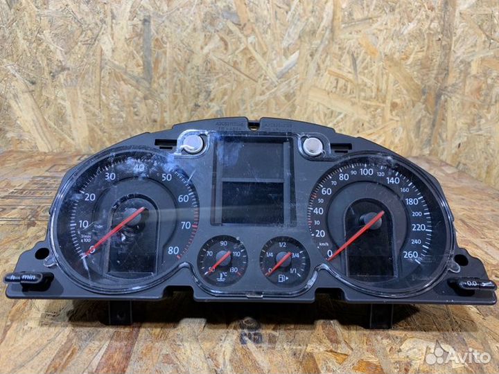 Панель приборов Volkswagen Passat B6 2005-2010