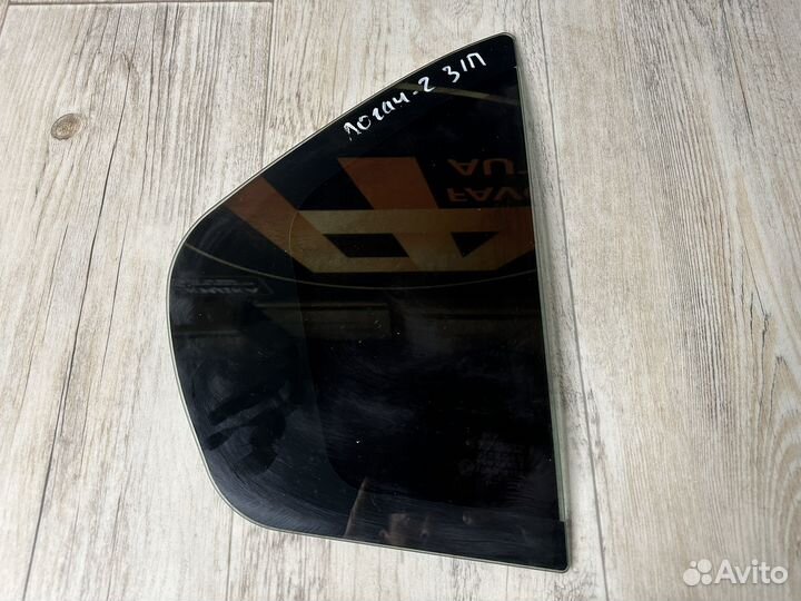 Форточка задняя правая Renault Logan 2