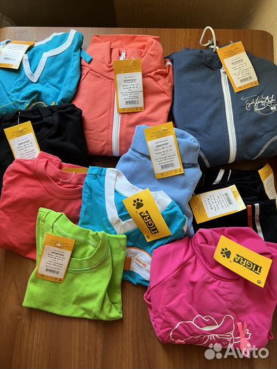 Комплект новой детской одежды на ребенка 3-4 года