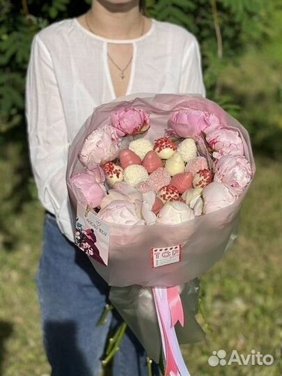 Клубника в шоколаде букет