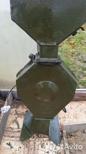 Зернодробилка