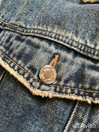 Джинсовая куртка