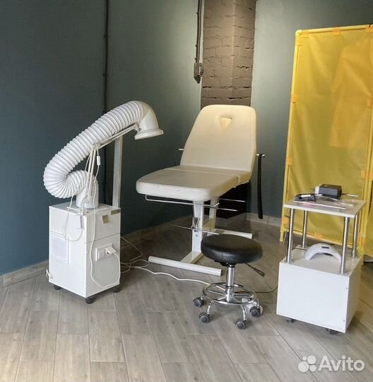 Кушетка для наращивания ресниц/педикюра