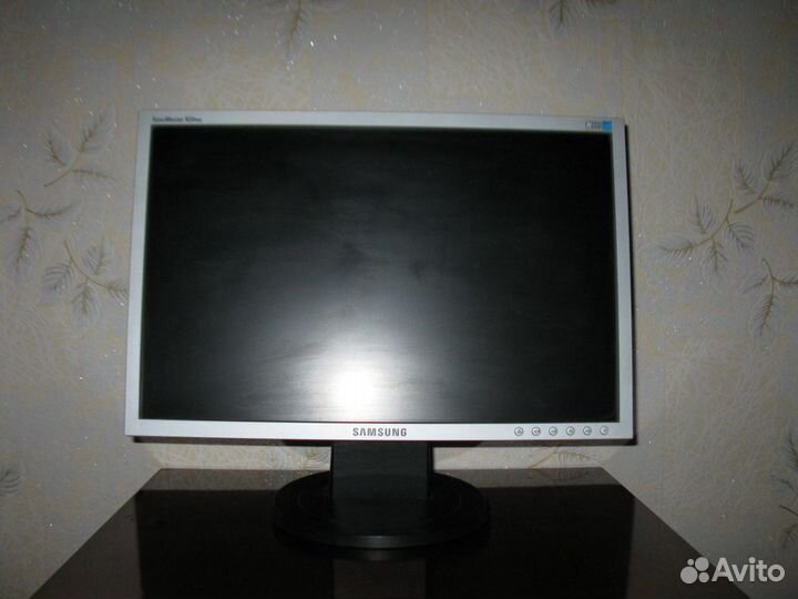 Монитор Samsung SyncMaster 920NW