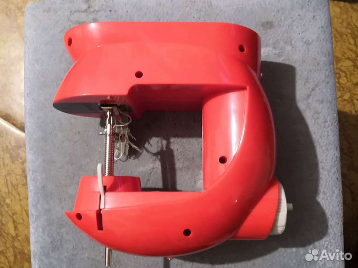 Швейная машинка прямострочная