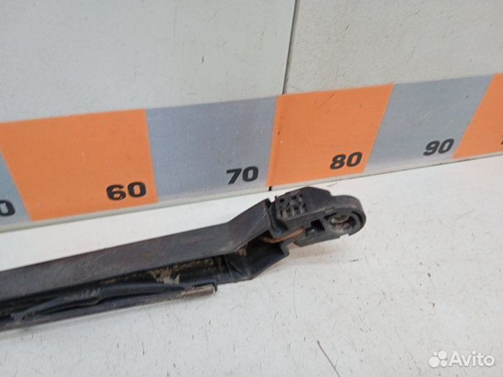 Поводок стеклоочистителя задний Nissan Murano Z50