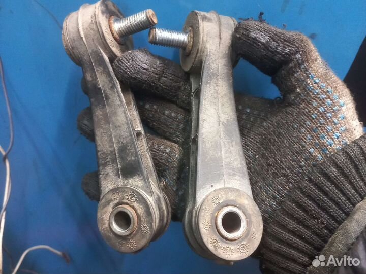 Стойки стабилизатора skoda Octavia