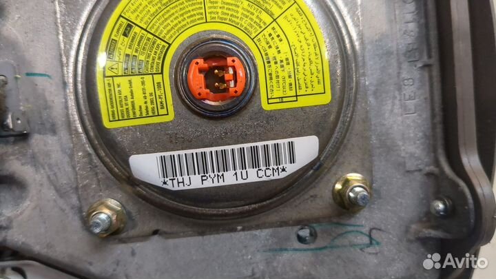 Подушка безопасности водителя Toyota Tundra, 2004