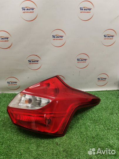 Фонарь задний правый Ford Focus 3 хетчбэк 1.6 pnda